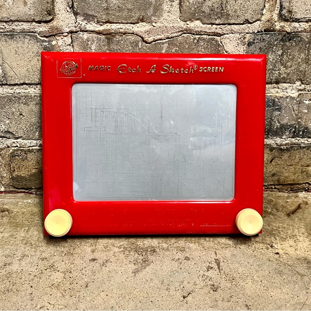 Vintage full size Etch A Sketch retro toy collectable